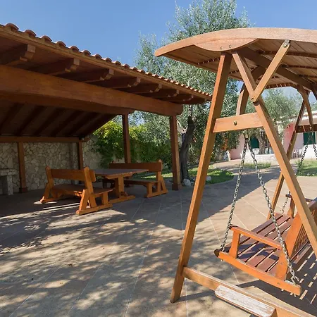 Hotel apartamentowy Borghetto Tio Pepe
