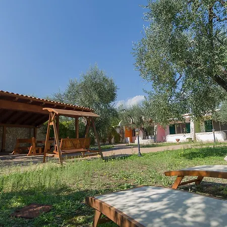 Ξενοδοχείο με διαμερίσματα Borghetto Tio Pepe