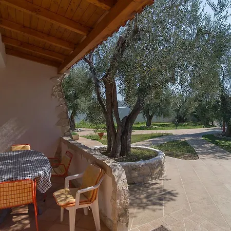 Ξενοδοχείο με διαμερίσματα Borghetto Tio Pepe Mattinata